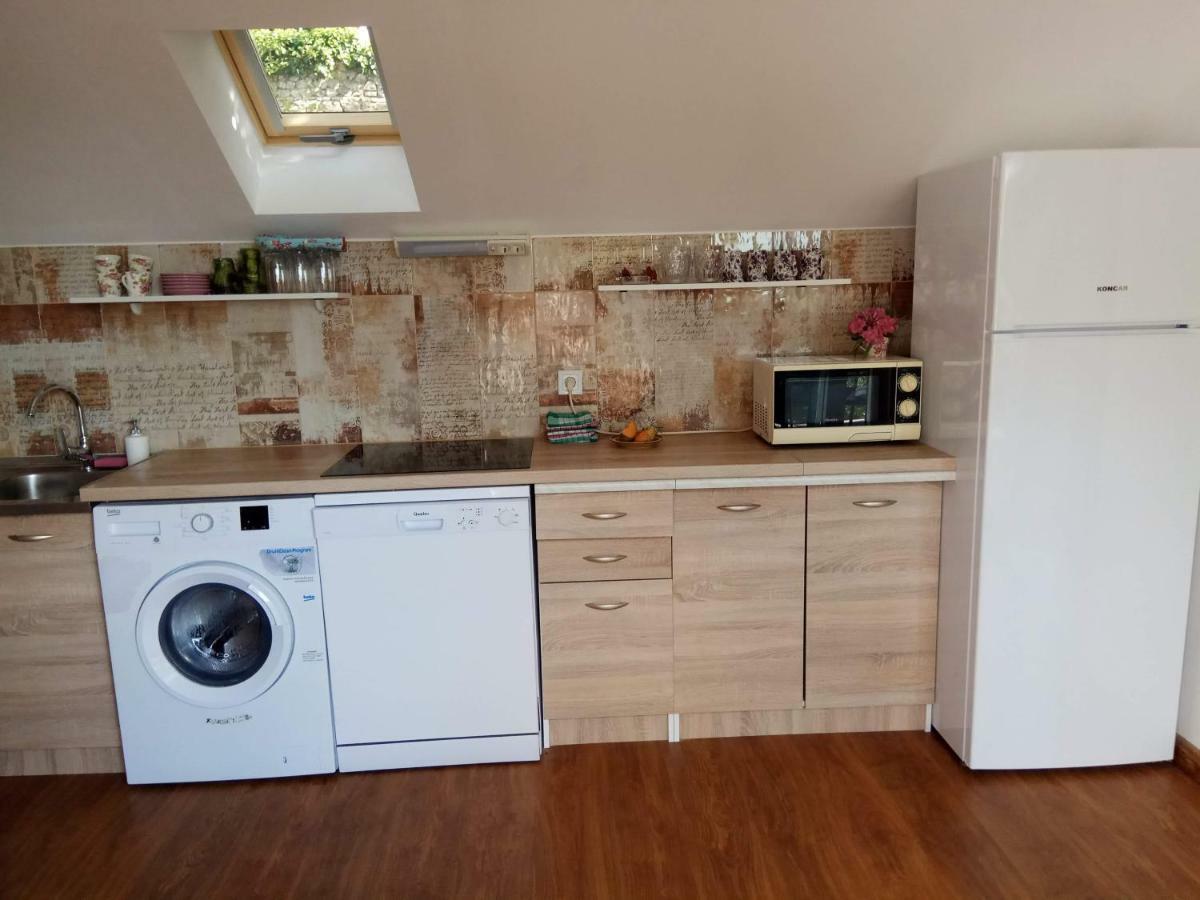 Apartman Slava Tisno Kültér fotó