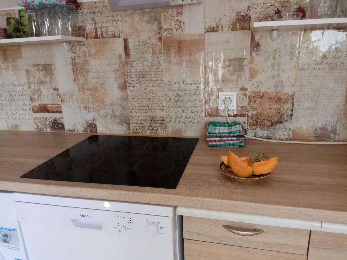 Apartman Slava Tisno Kültér fotó