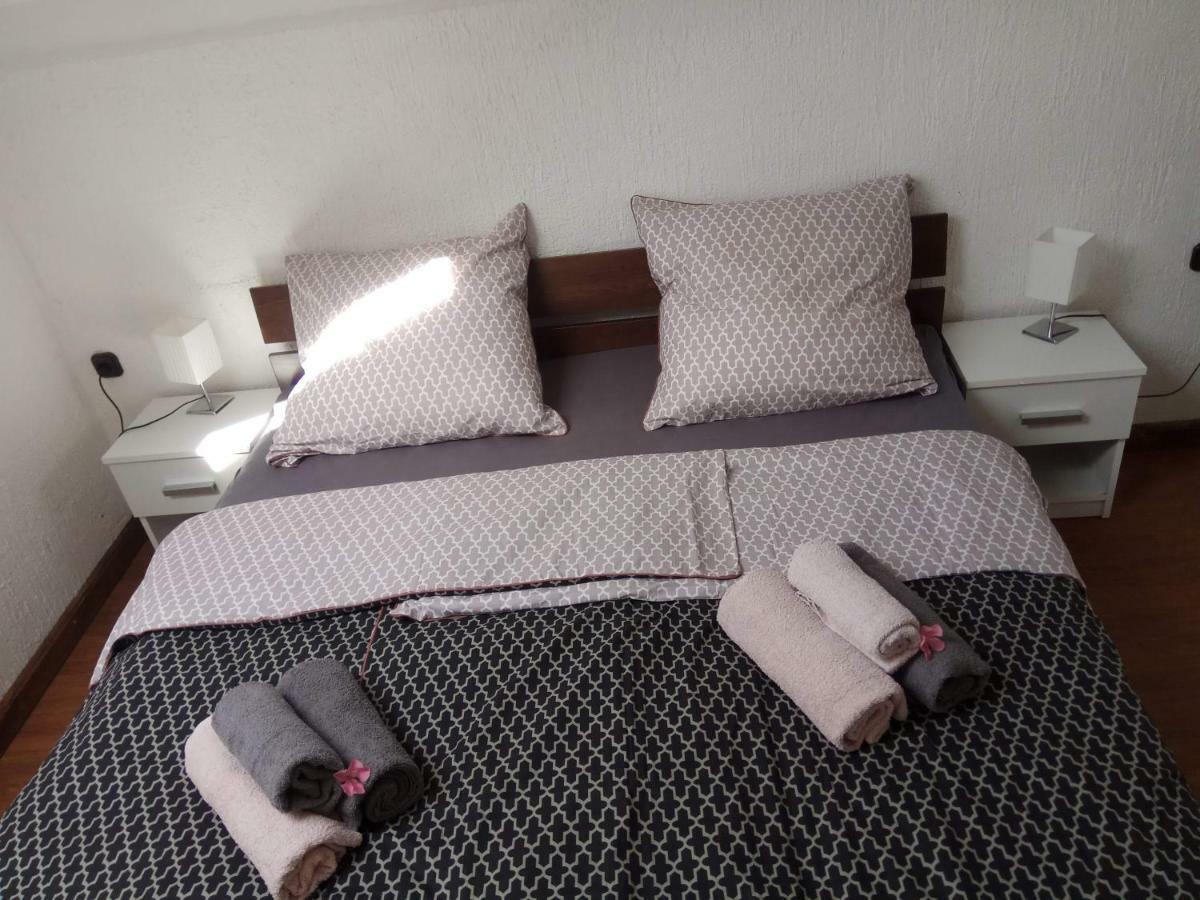 Apartman Slava Tisno Kültér fotó